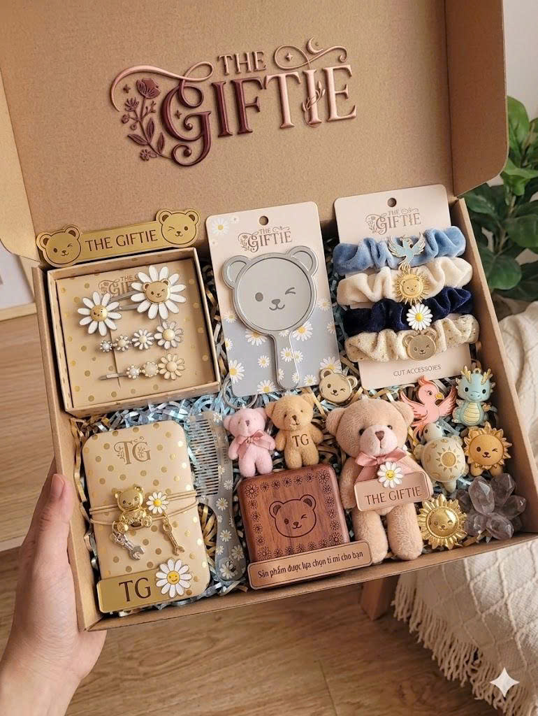so sánh set quà theo mệnh và quà tặng thông thường
